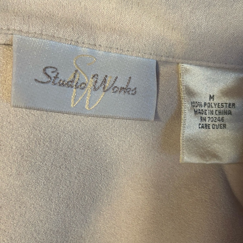 Vintage Studio Works Beige Faux Suede Classic Button Up Women’s Size Medium - Picture 4 of 4